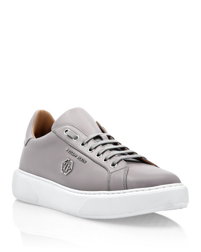 Leather Lo-Top Sneakers Hexagon