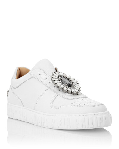 Leather Lo-Top Sneakers Brooches King Power