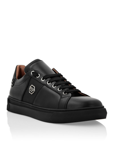 Leather Lo-Top Sneakers Hexagon