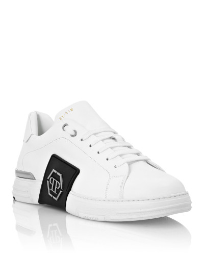LO-TOP SNEAKERS PHANTOM KICK$ LEATHER Platinum HEXAGON