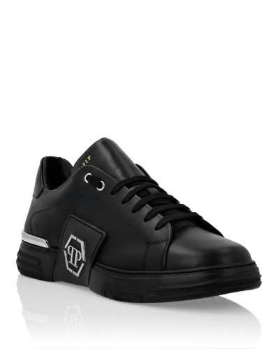 LO-TOP SNEAKERS PHANTOM KICK$ LEATHER Platinum HEXAGON