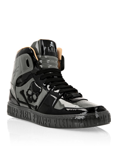 HI-TOP SNEAKERS NOTORIOUS PATENT SKULL
