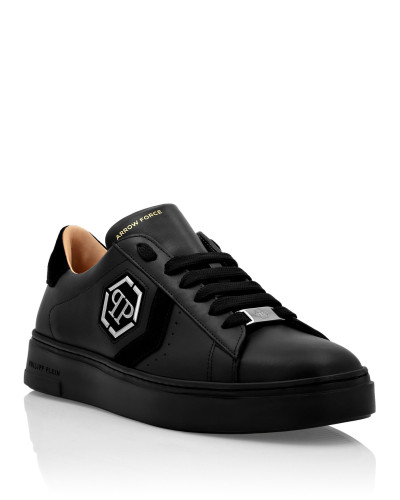 Lo-Top Leather Arrow Force Sneakers