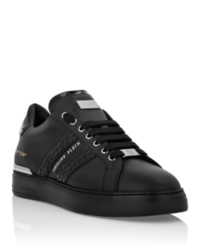 Low Top Sneakers