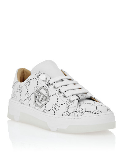 Low Top Leather Skeakers Matte Monogram