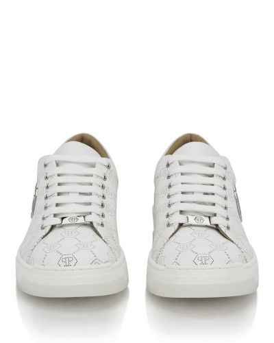 Low Top Leather Skeakers Matte Monogram