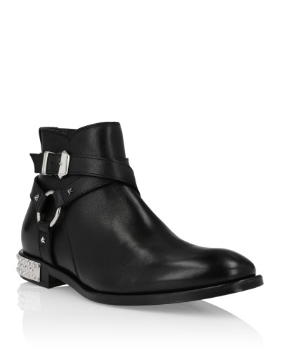 Boots Low Flat Stars